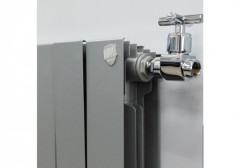 Ручной регулировки вентиль Royal Thermo прямой, хром, ручка крестовина 1/2